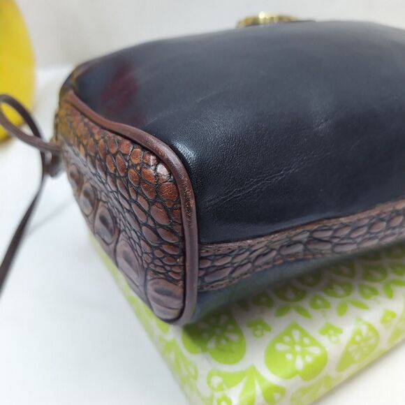 Brahmin Black Leather Crocodile Embossed Detail Zipper Closure Crossbody Bag - Picture 13 of 15